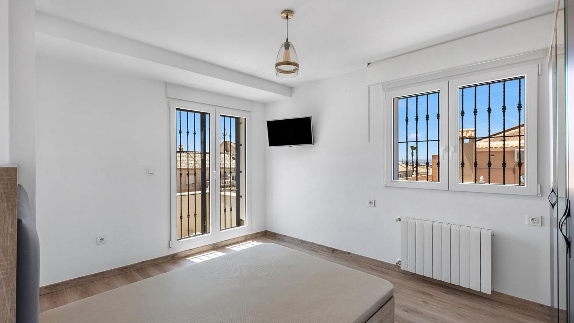 Videresalg - Fritliggende villa -
Torrevieja - Aguas Nuevas