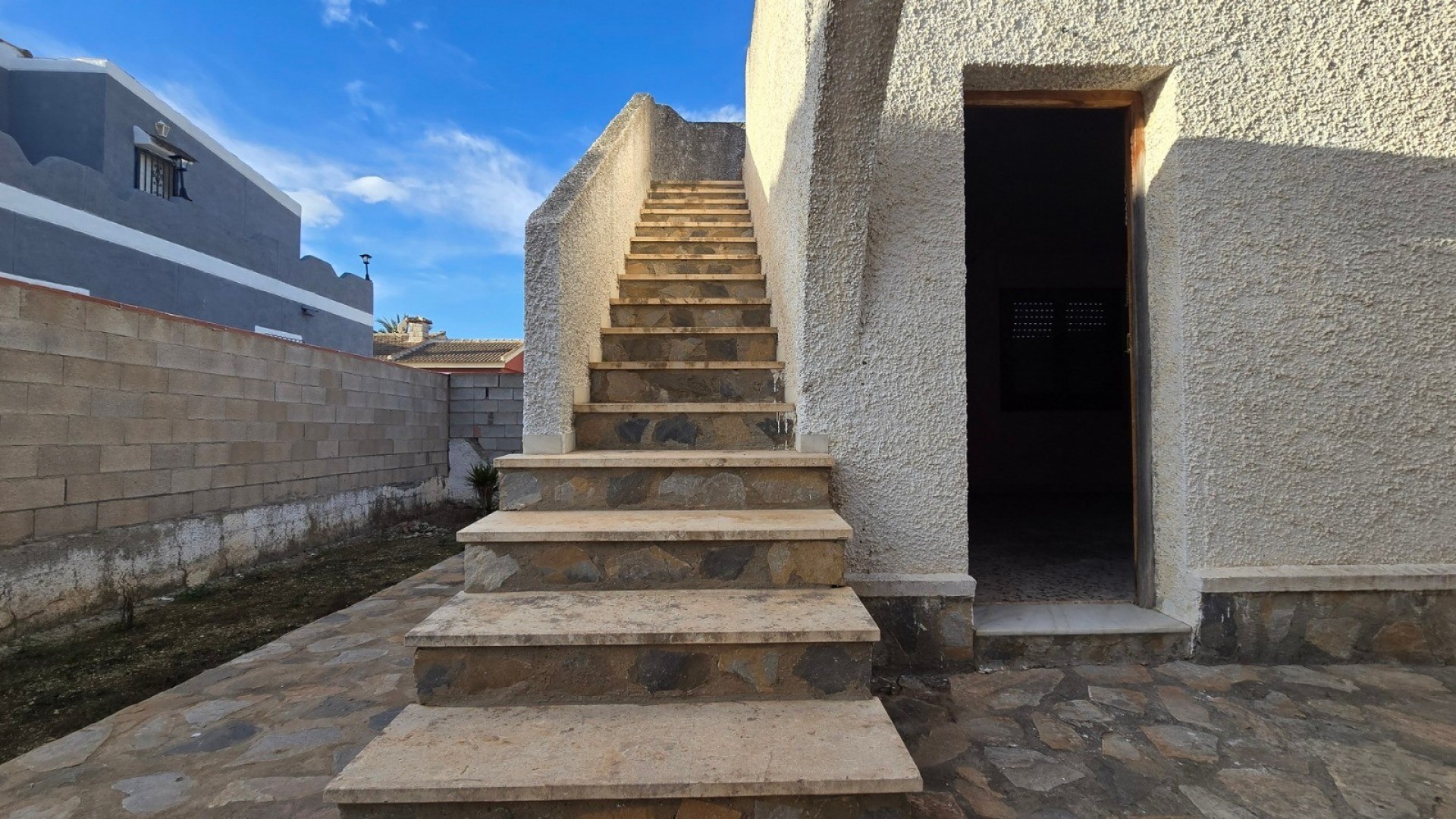 Videresalg - Fritliggende villa -
Torrevieja - El Chaparal