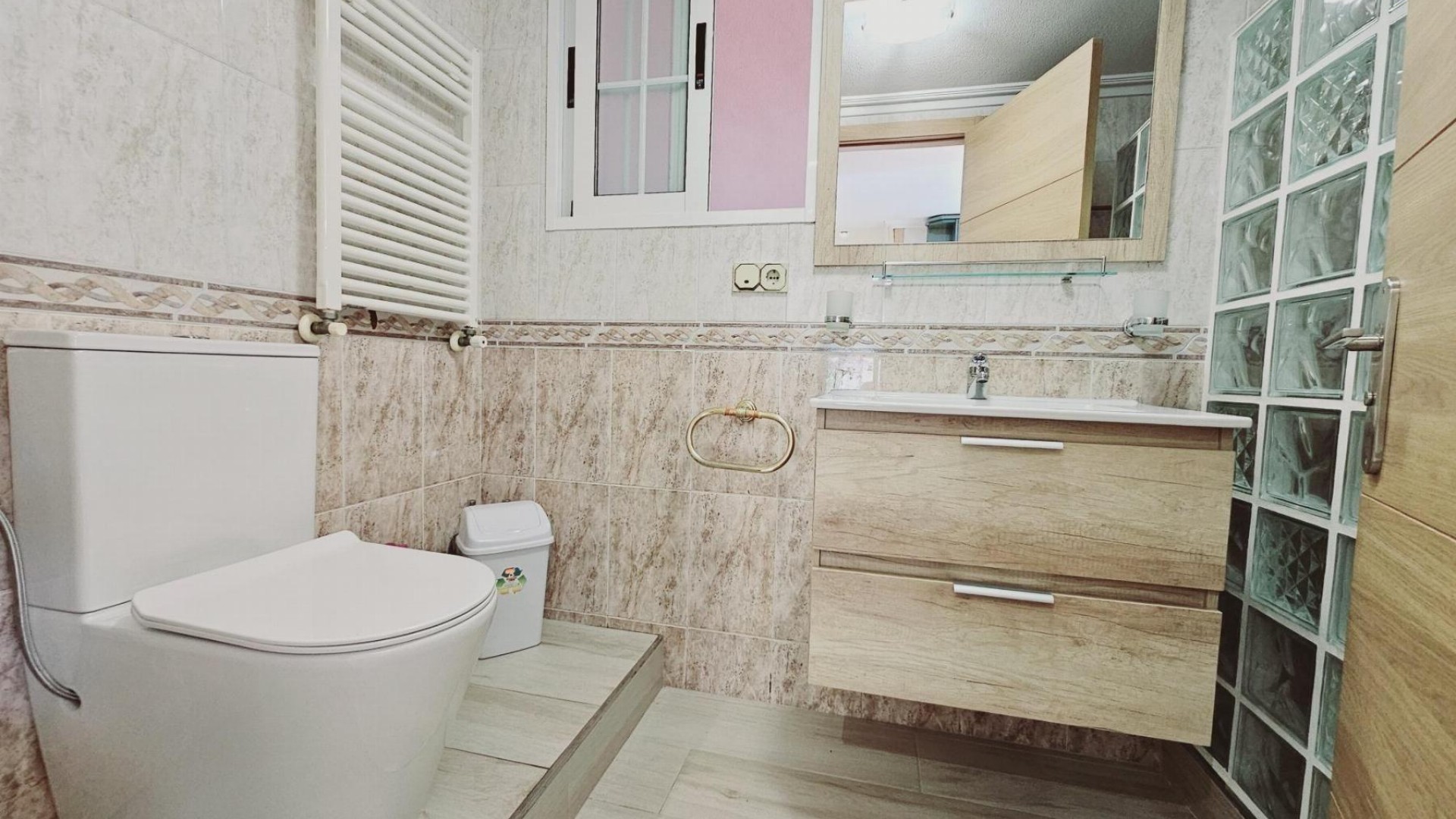 Videresalg - Fritliggende villa -
Torrevieja - La Siesta - El Salado - Torreta