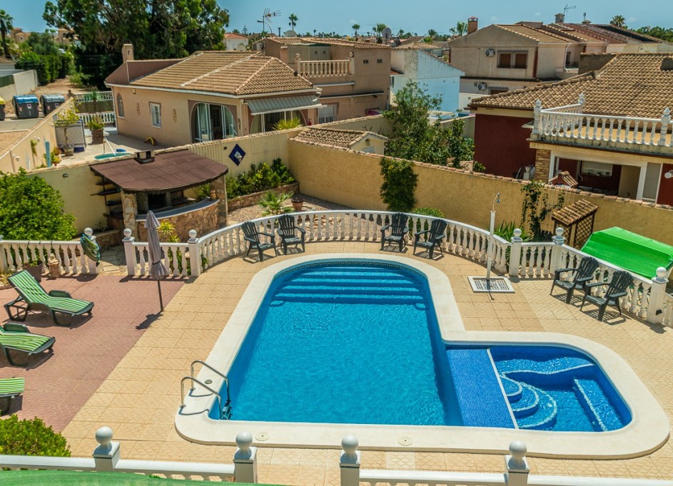 Videresalg - Fritliggende villa -
Torrevieja - La Siesta