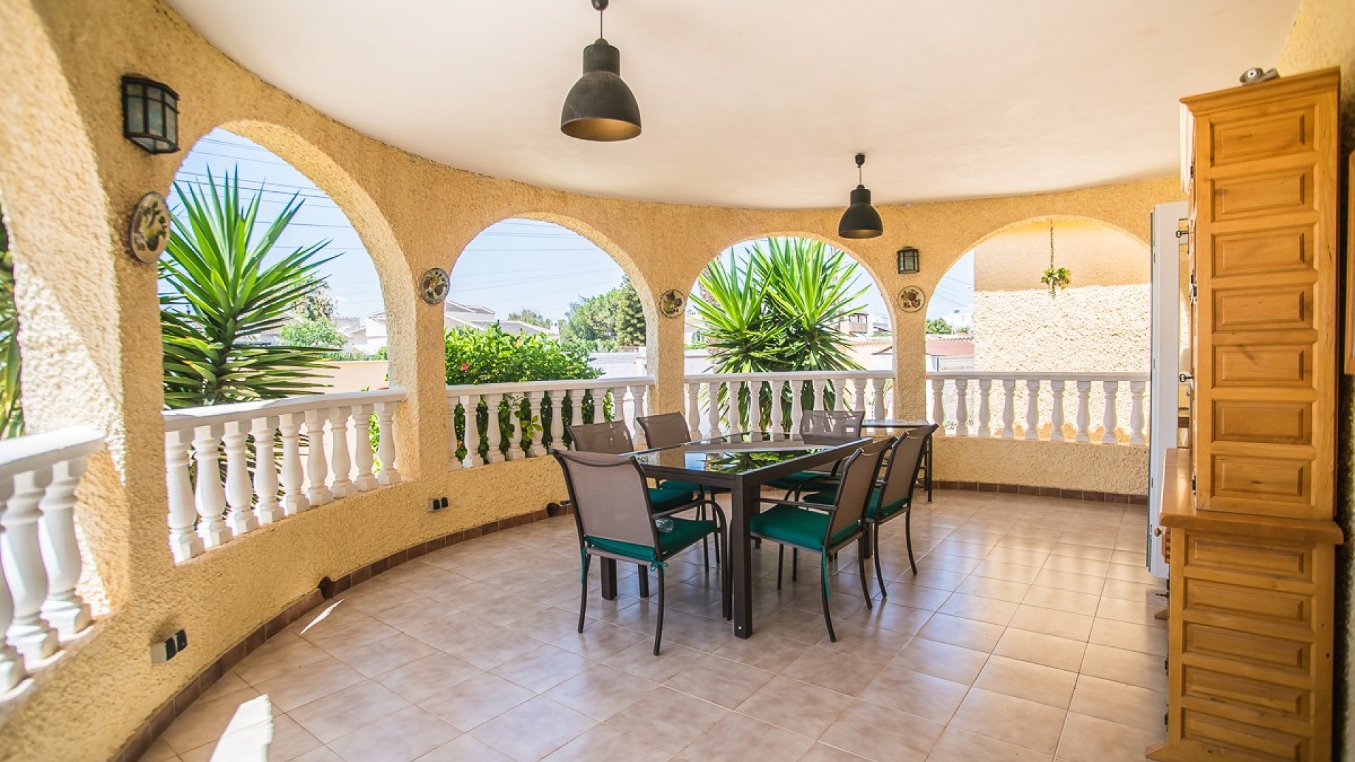 Videresalg - Fritliggende villa -
Torrevieja - La Siesta