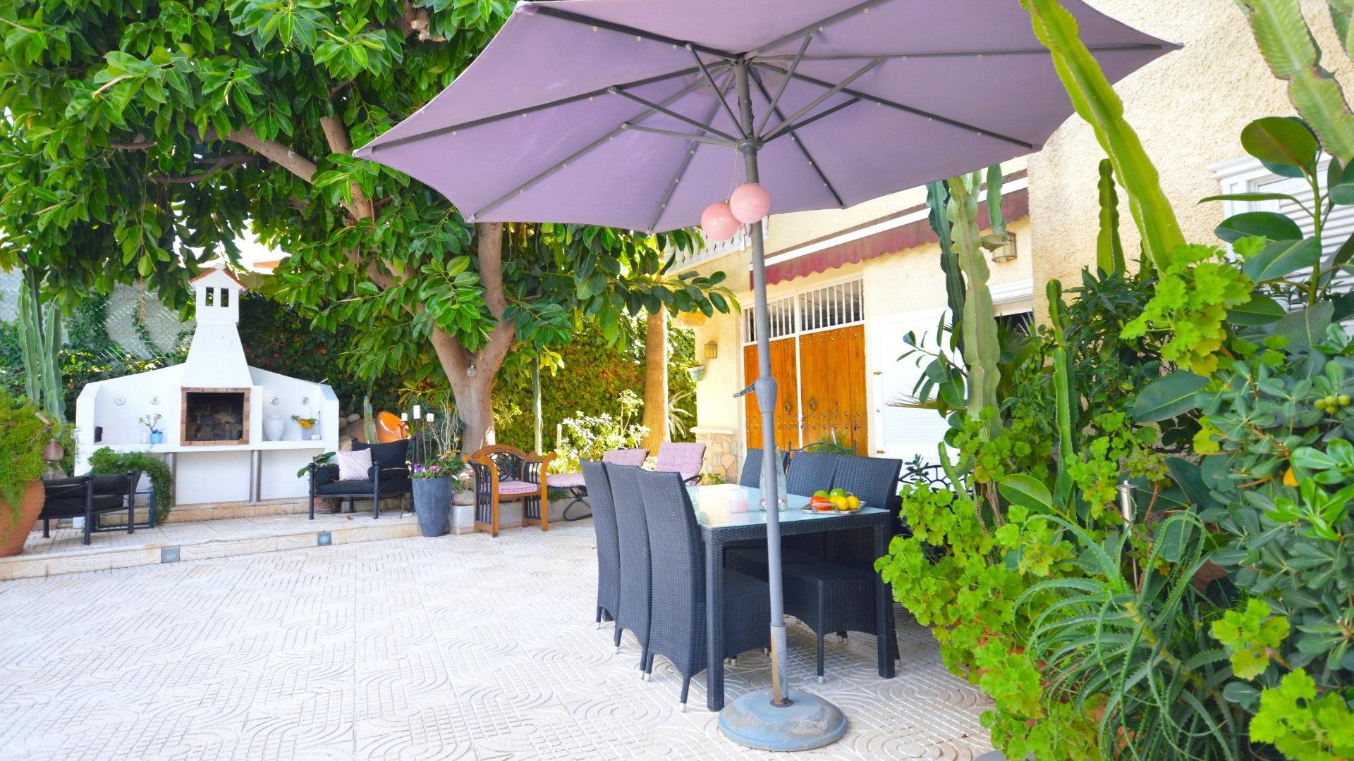 Videresalg - Fritliggende villa -
Torrevieja - La veleta