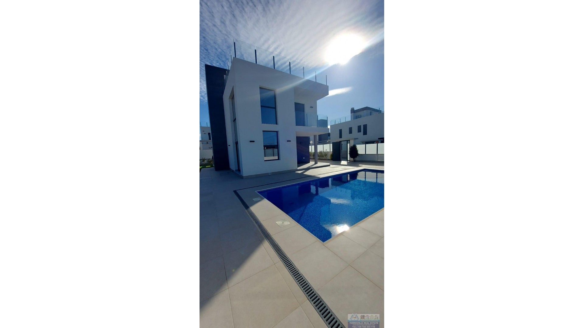 Videresalg - Fritliggende villa -
Torrevieja - Los Balcones