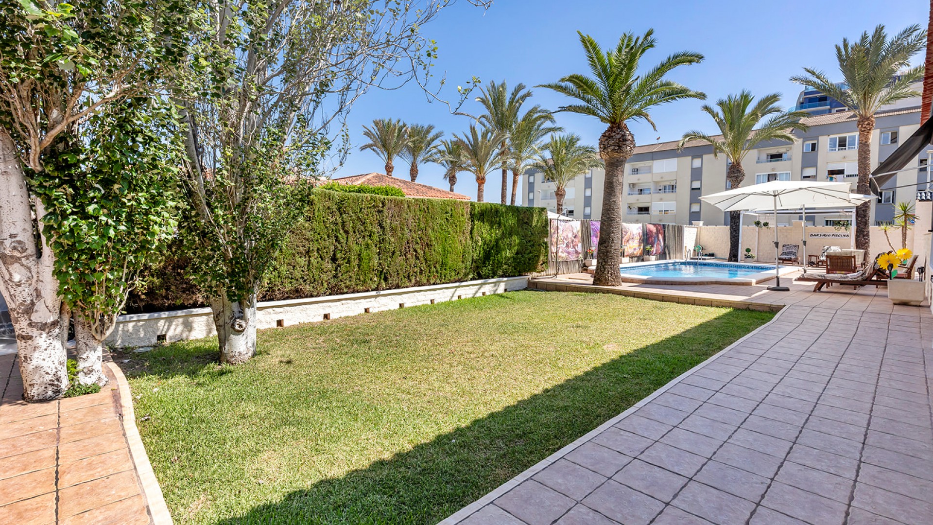 Videresalg - Fritliggende villa -
Torrevieja - Rocio del mar