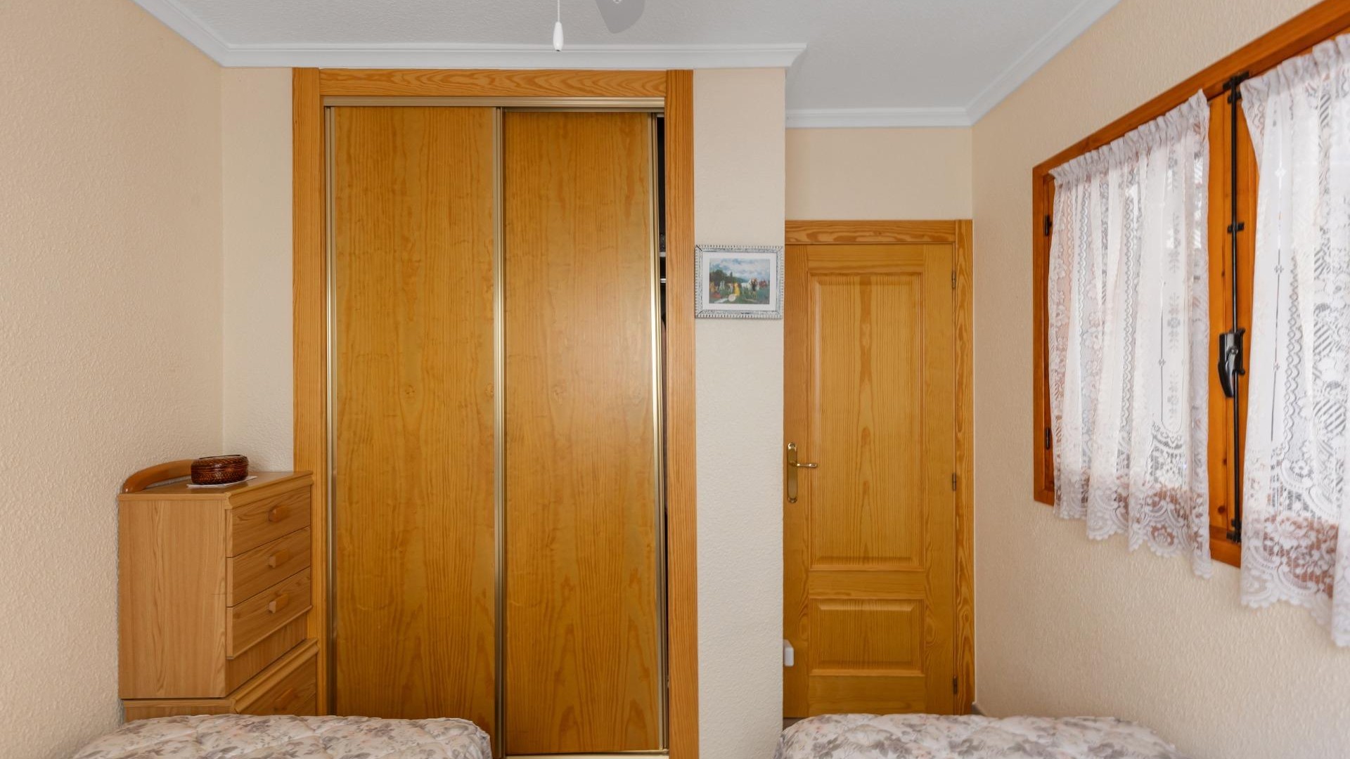 Videresalg - Fritliggende villa -
Torrevieja - Torreblanca