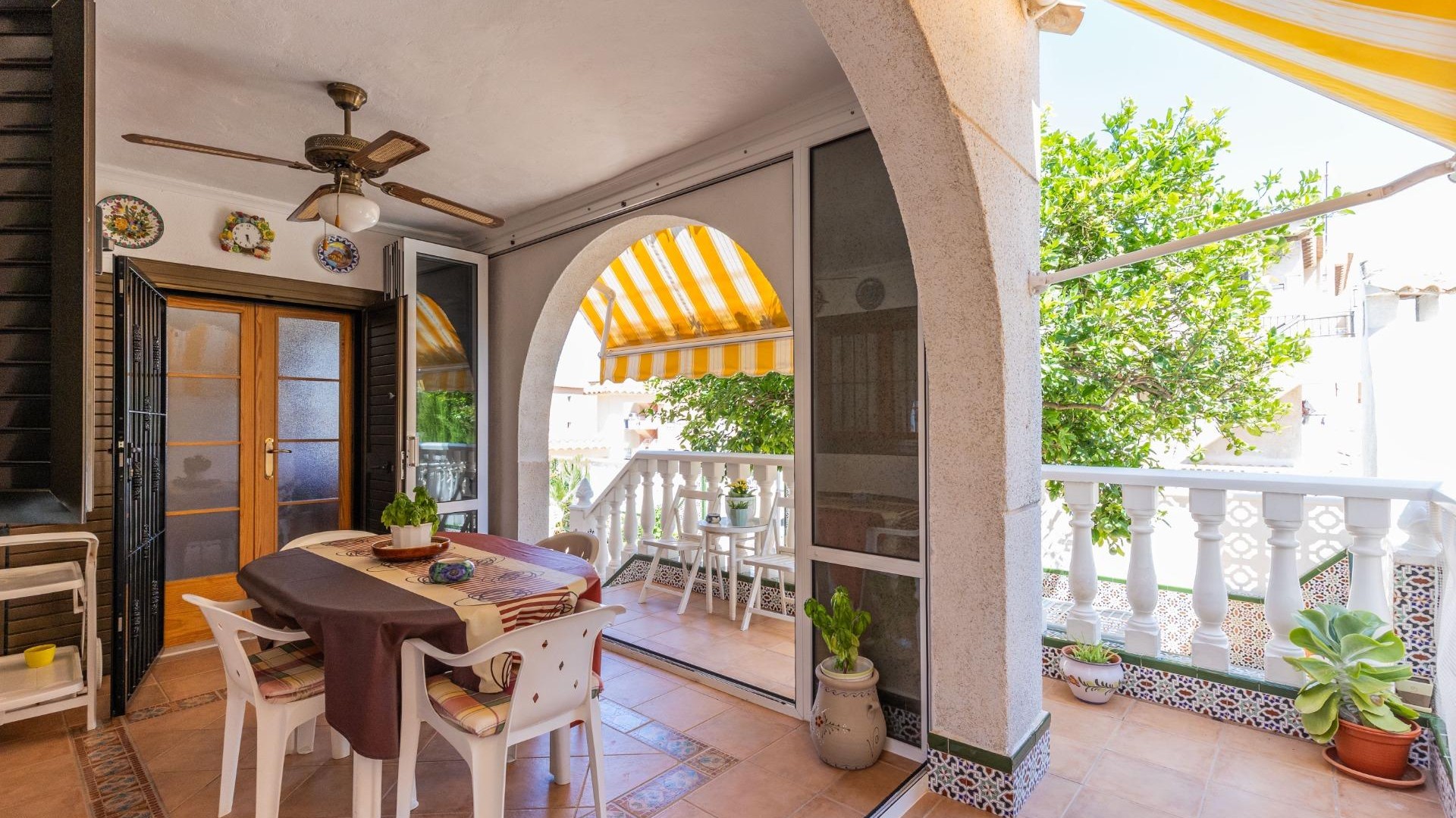 Videresalg - Fritliggende villa -
Torrevieja - Torreblanca