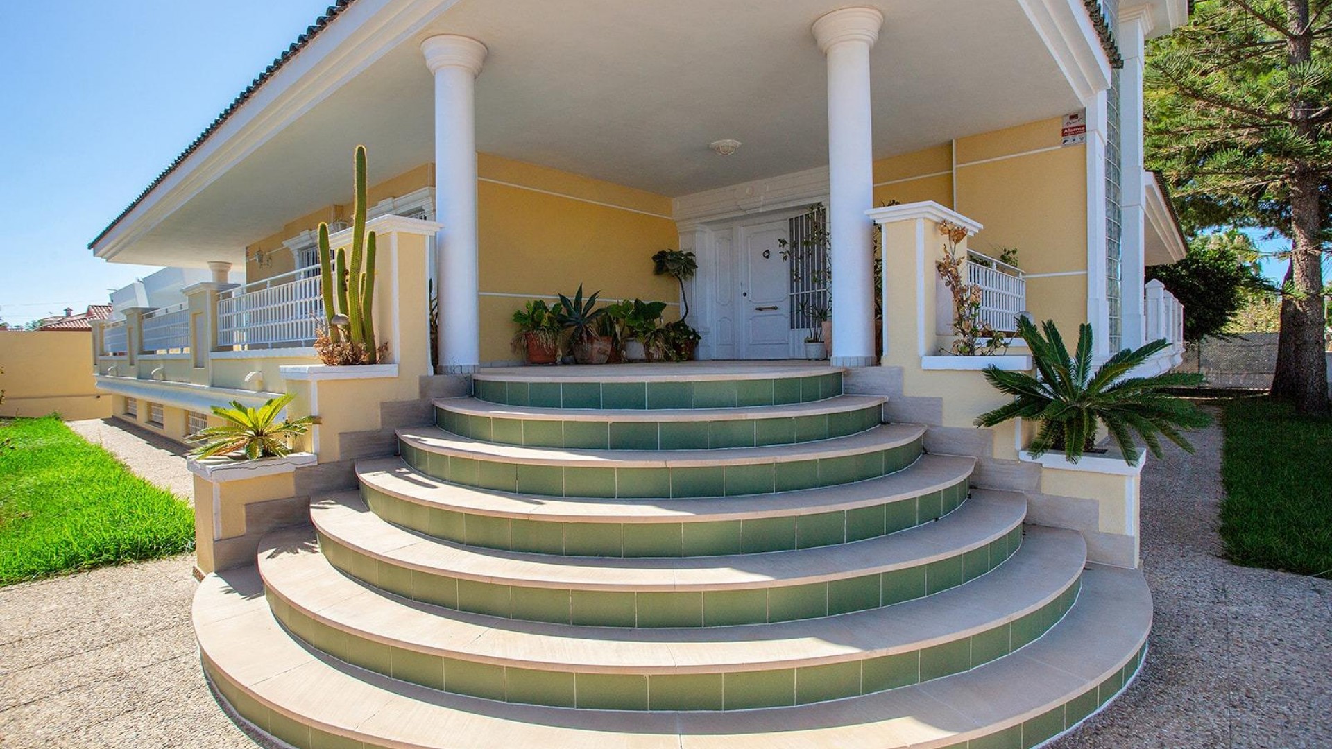 Videresalg - Fritliggende villa -
Torrevieja - Torreta florida