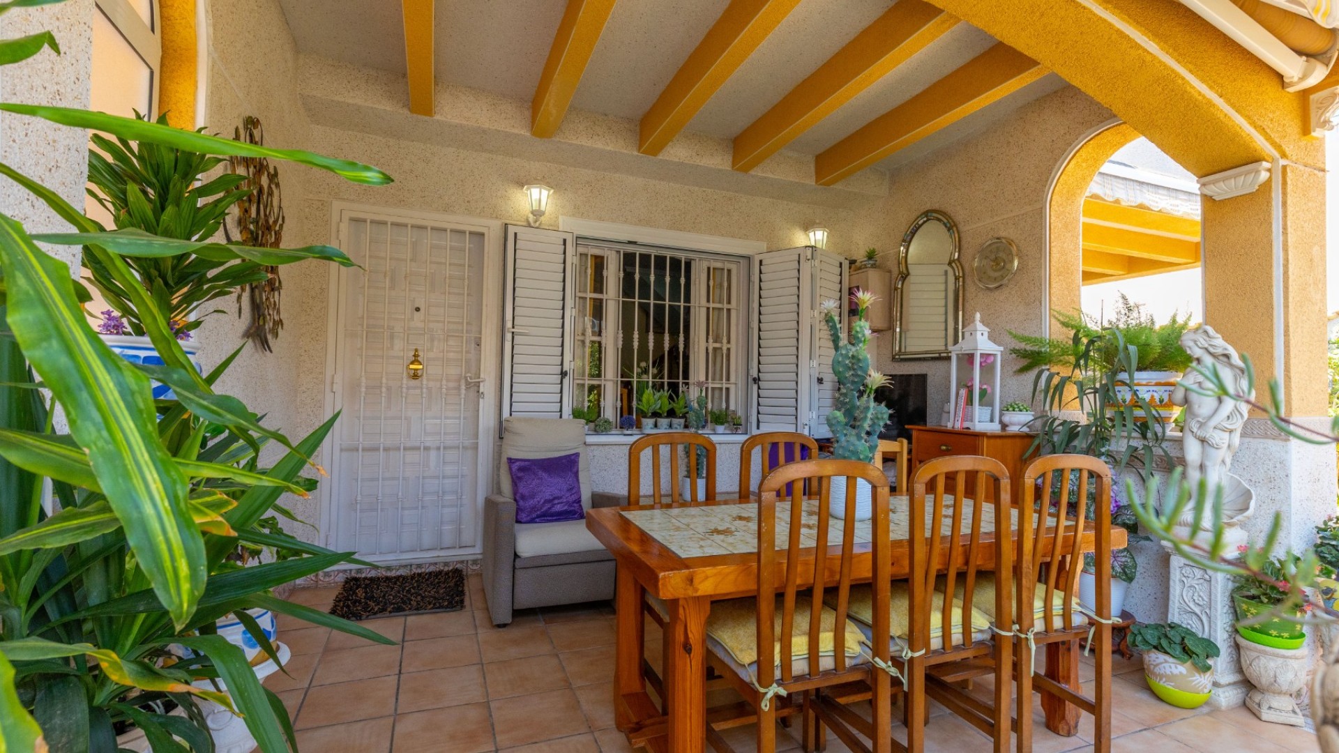 Videresalg - Fritliggende villa -
Torrevieja - Zona los Frutales