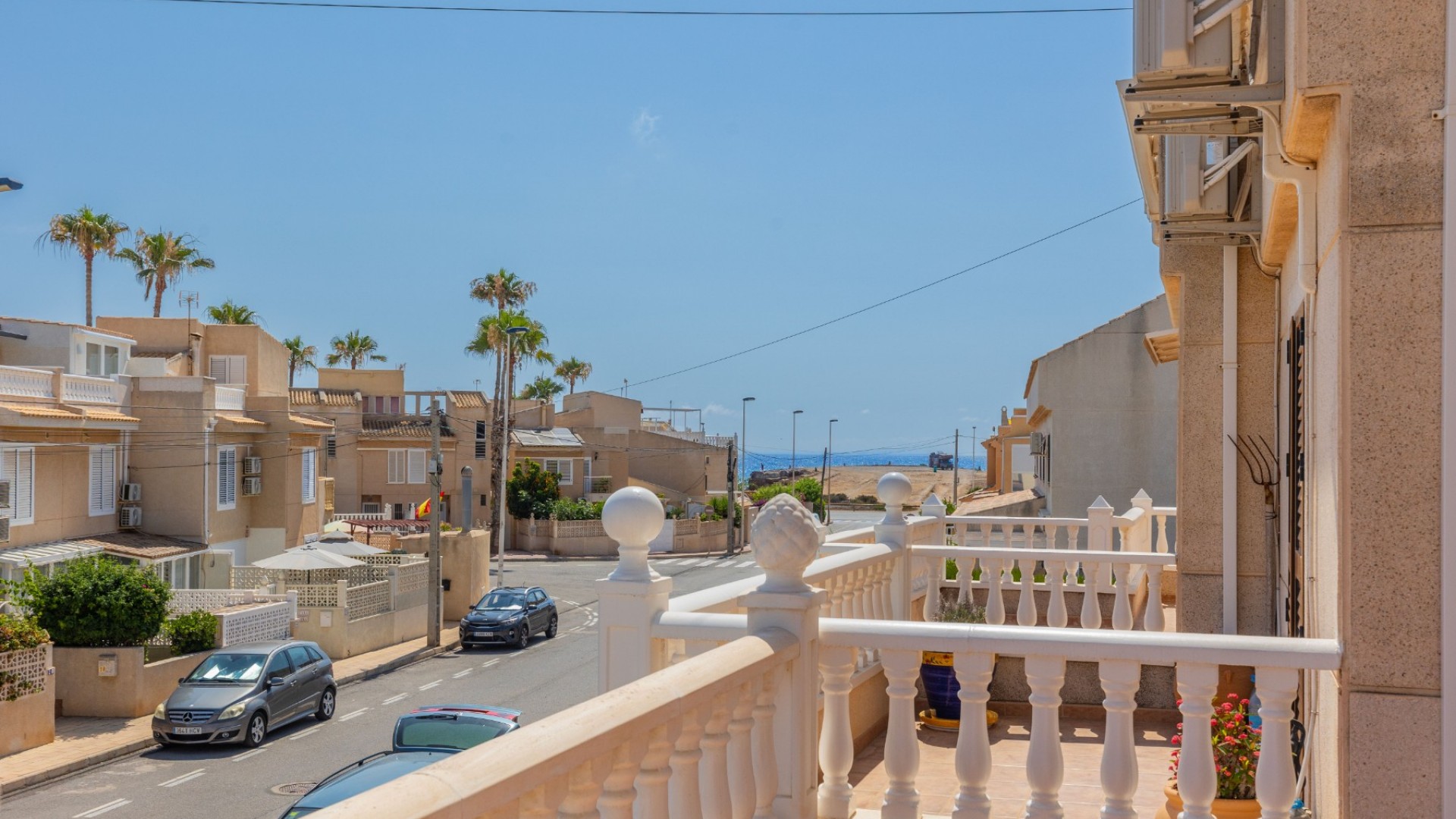 Videresalg - Fritliggende villa -
Torrevieja - Zona los Frutales