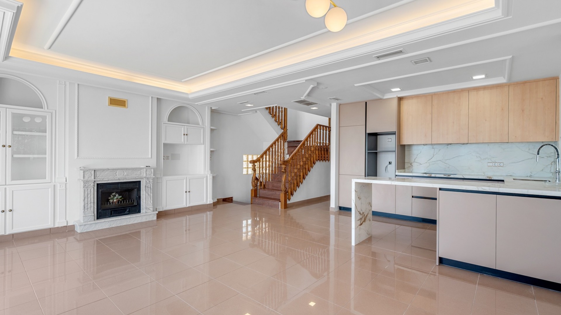 Videresalg - Fritliggende villa -
Torrevieja