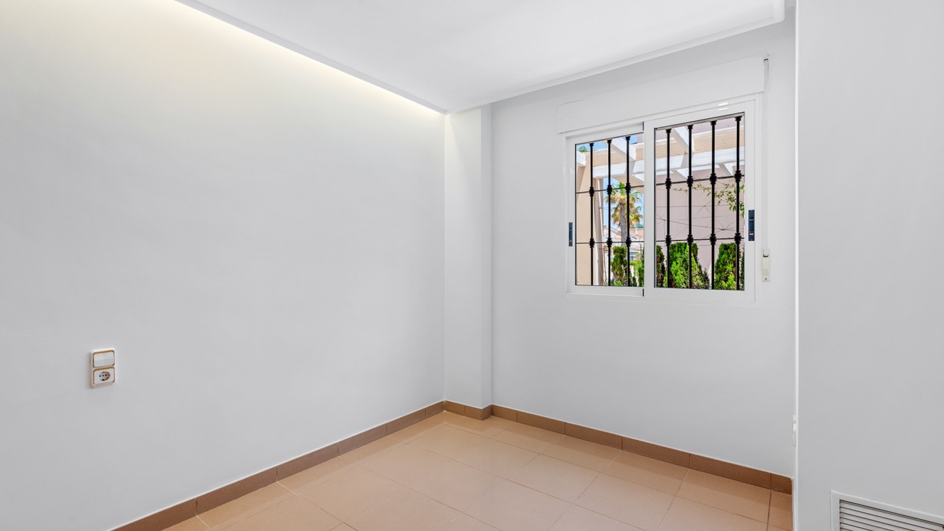 Videresalg - Fritliggende villa -
Torrevieja