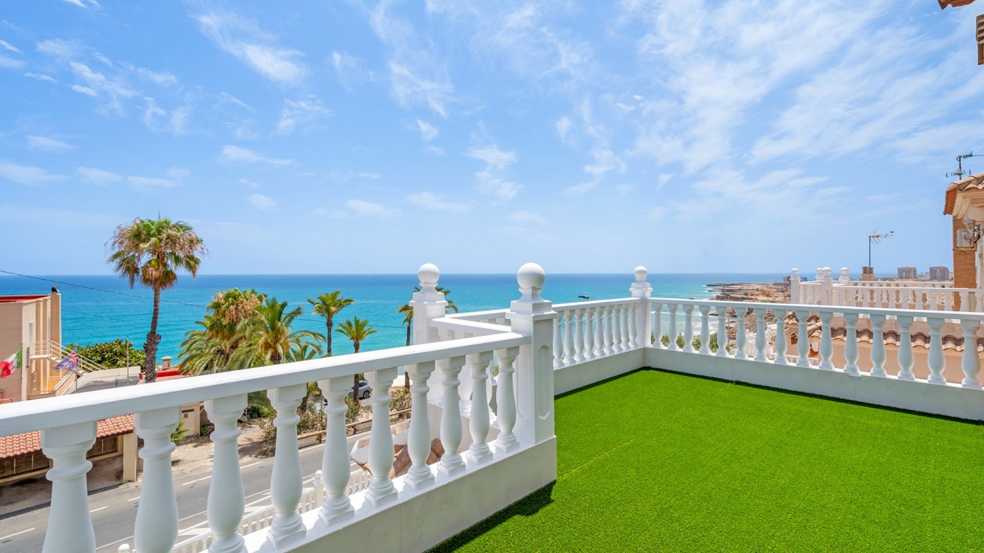 Videresalg - Fritliggende villa -
Torrevieja