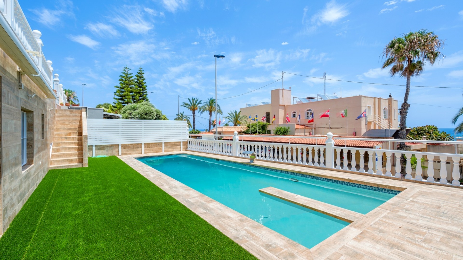 Videresalg - Fritliggende villa -
Torrevieja