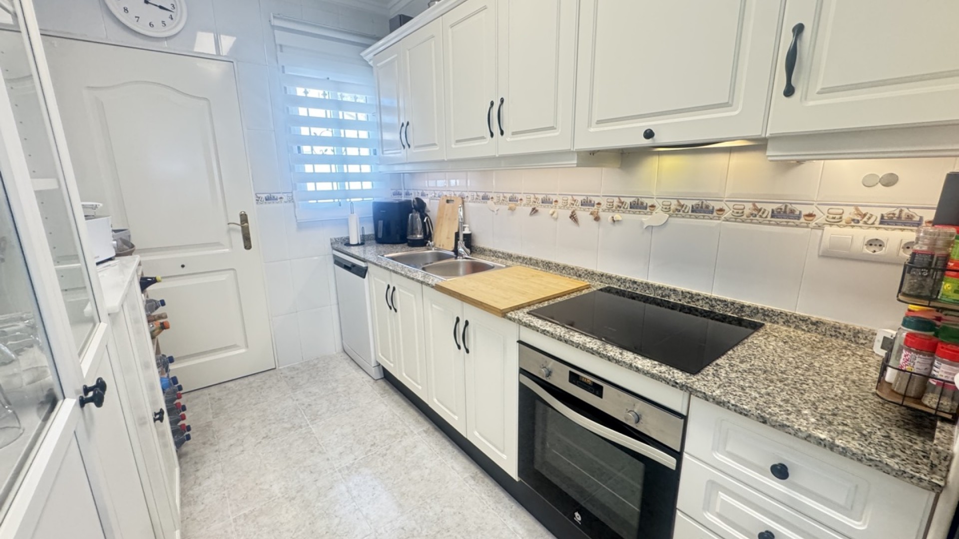 Videresalg - Fritliggende villa -
Villamartín