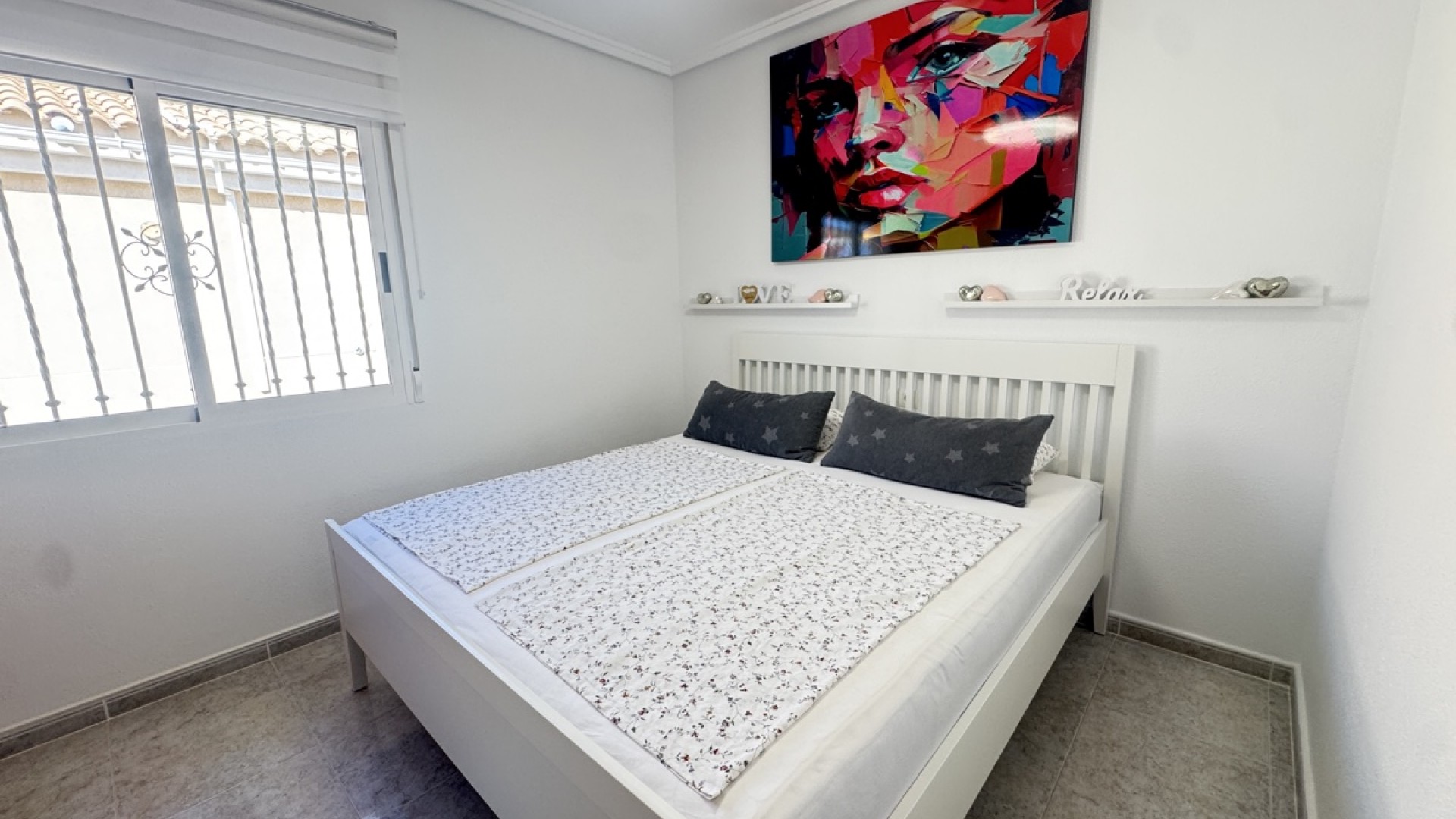 Videresalg - Fritliggende villa -
Villamartín