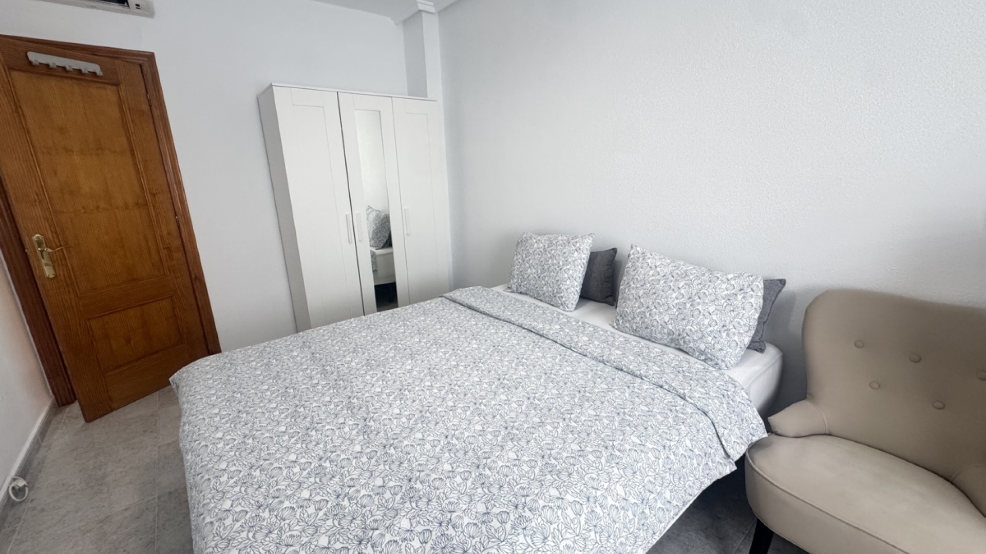 Videresalg - Fritliggende villa -
Villamartín