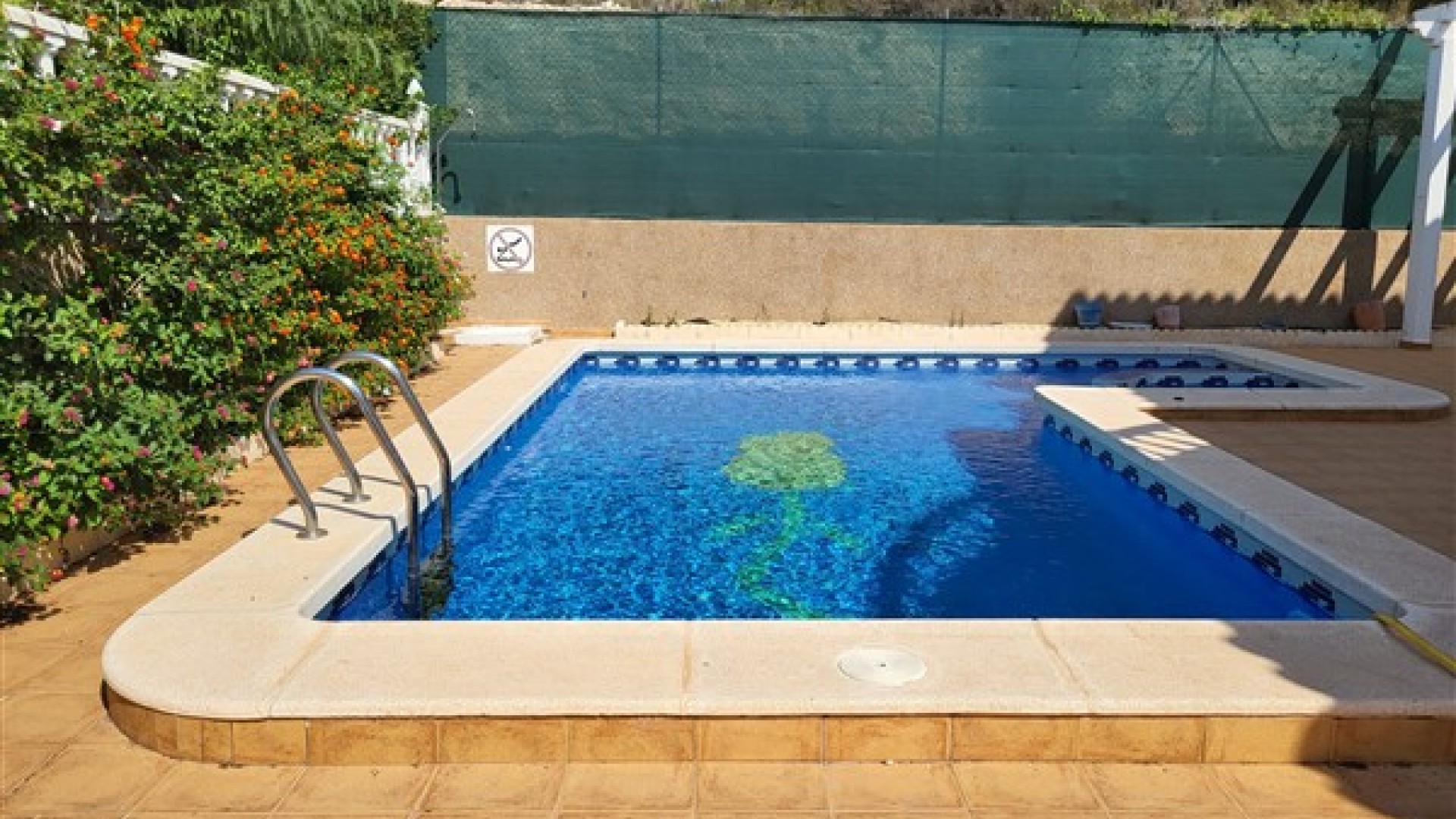 Videresalg - Fritliggende villa -
Villamartín