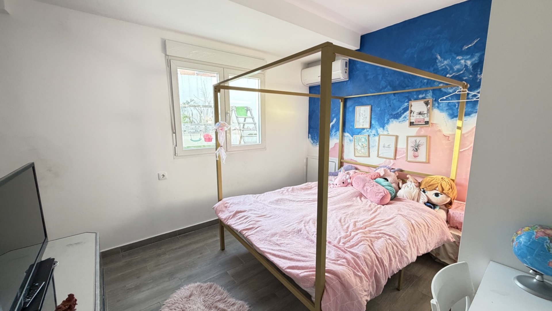 Videresalg - Fritliggende villa -
Villamartín