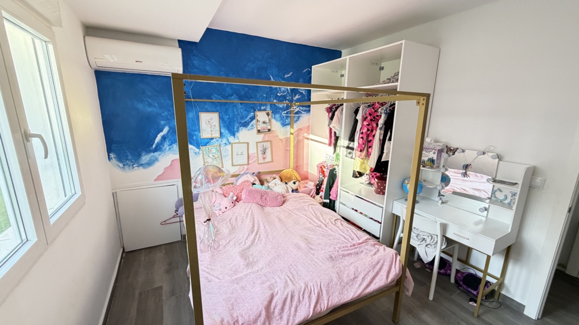 Videresalg - Fritliggende villa -
Villamartín