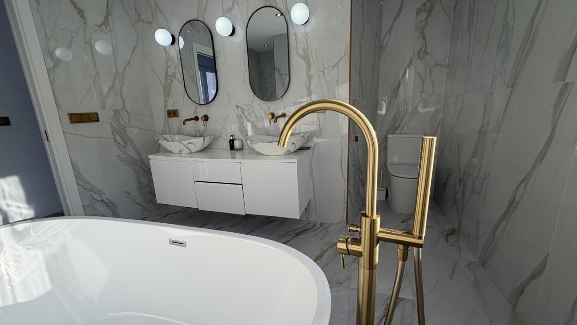 Videresalg - Fritliggende villa -
Villamartín