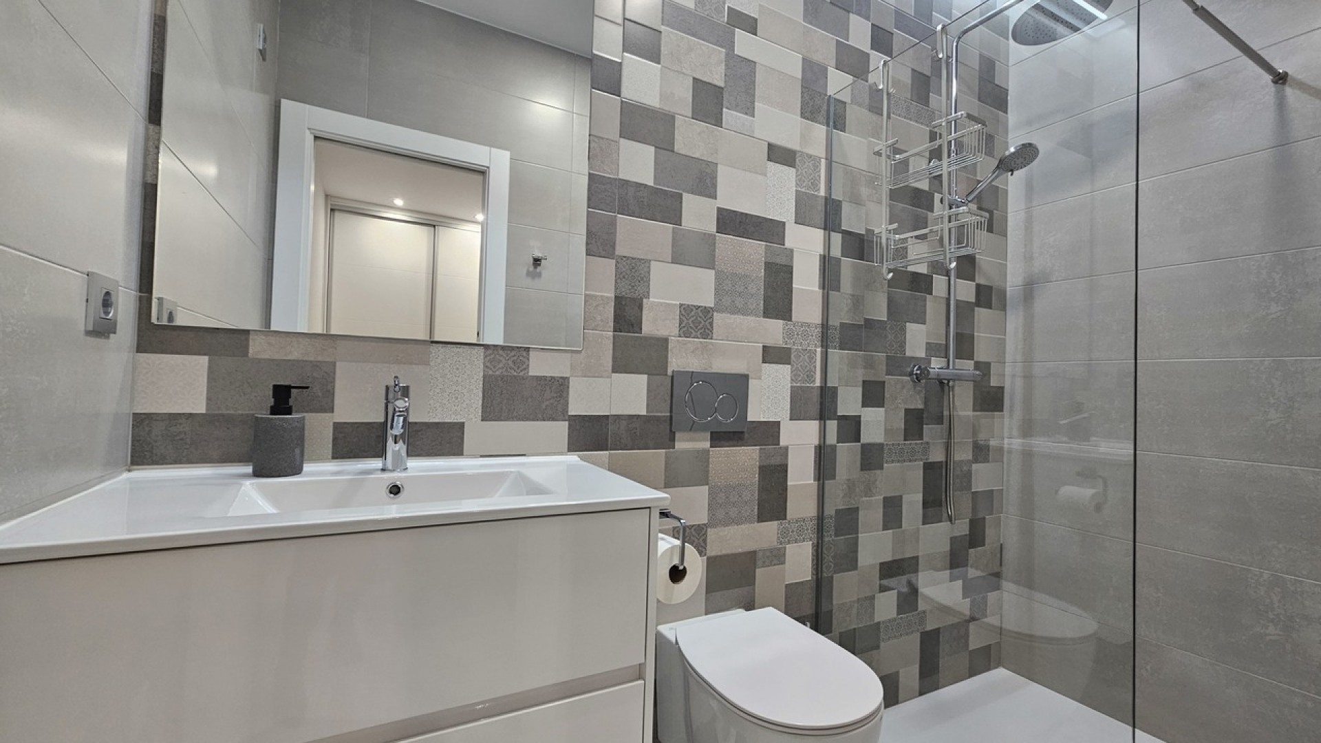 Videresalg - Fritliggende villa -
Villamartín