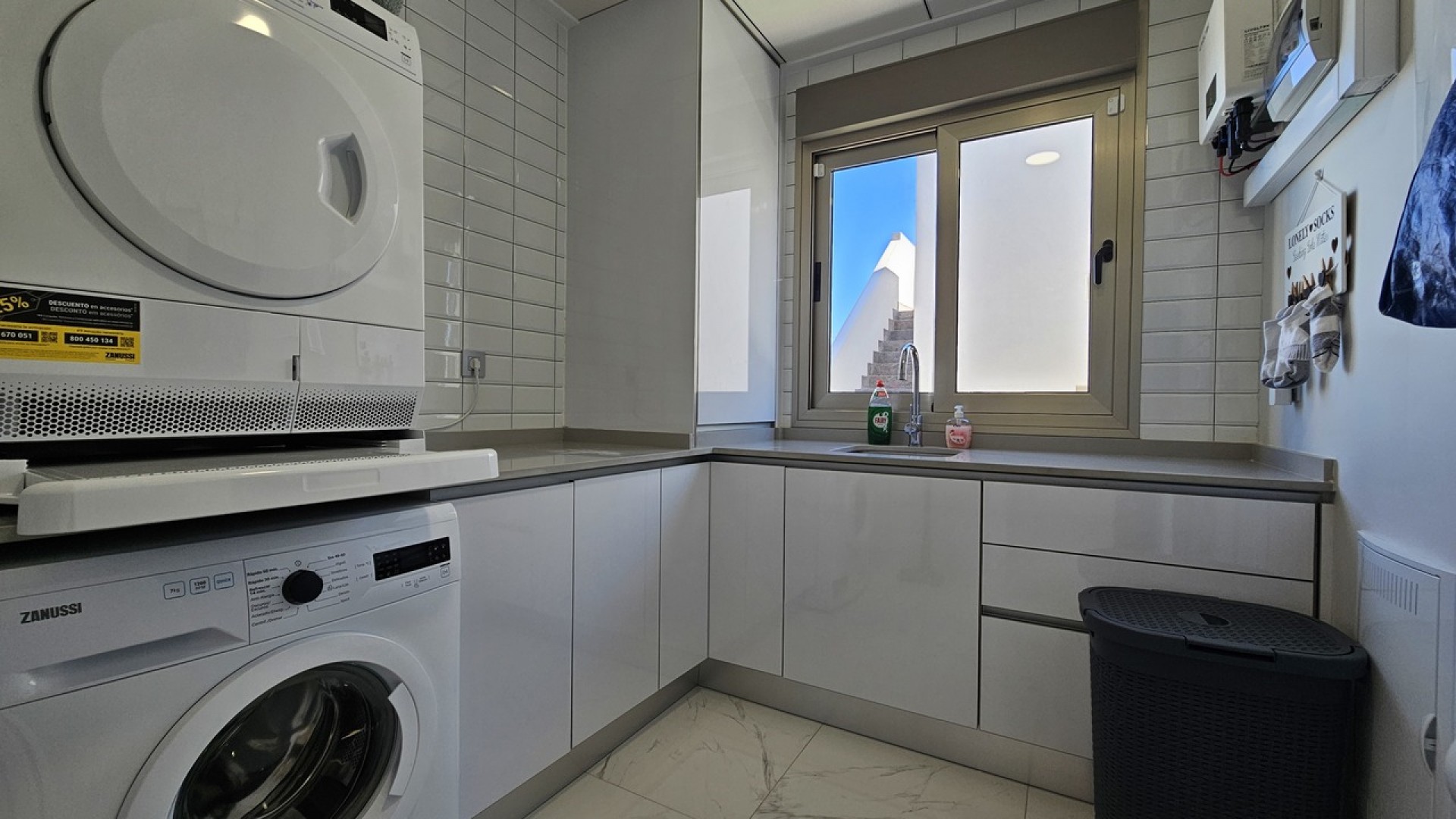 Videresalg - Fritliggende villa -
Villamartín