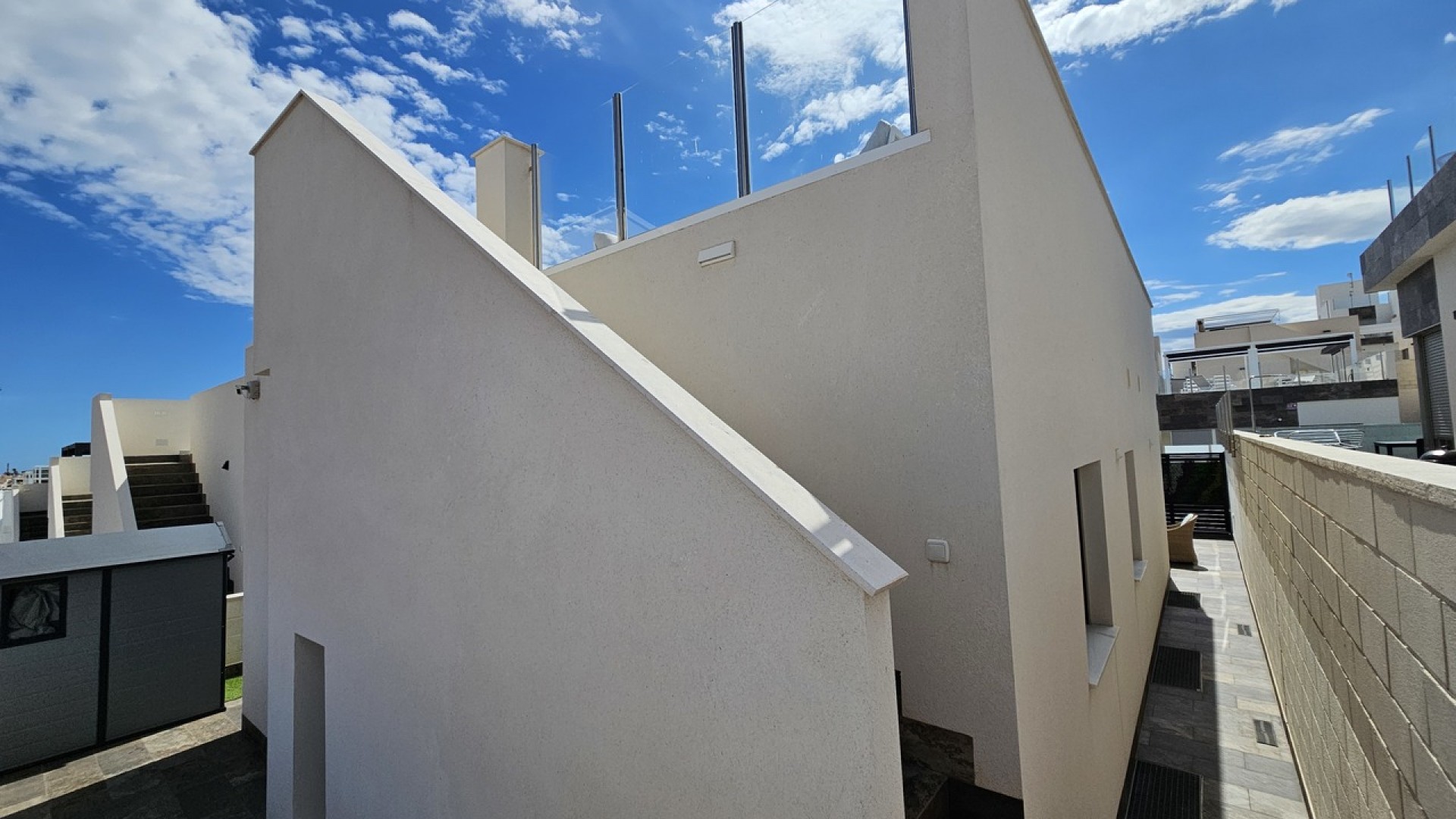 Videresalg - Fritliggende villa -
Villamartín