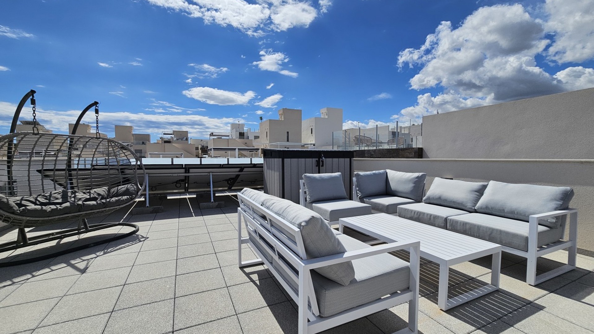 Videresalg - Fritliggende villa -
Villamartín