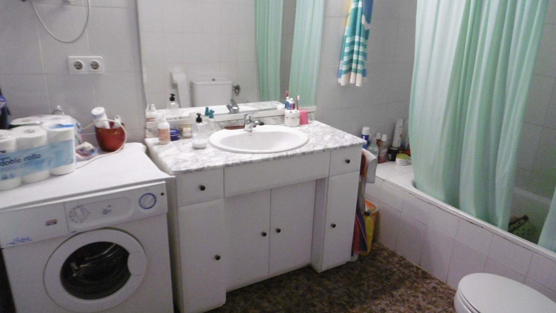 Videresalg - Fritliggende villa -
Yecla