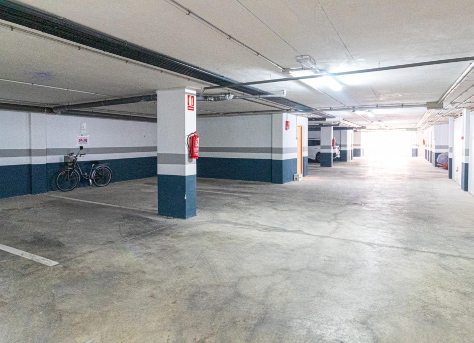 Videresalg - Garage -
Orihuela Costa - Agua Marina