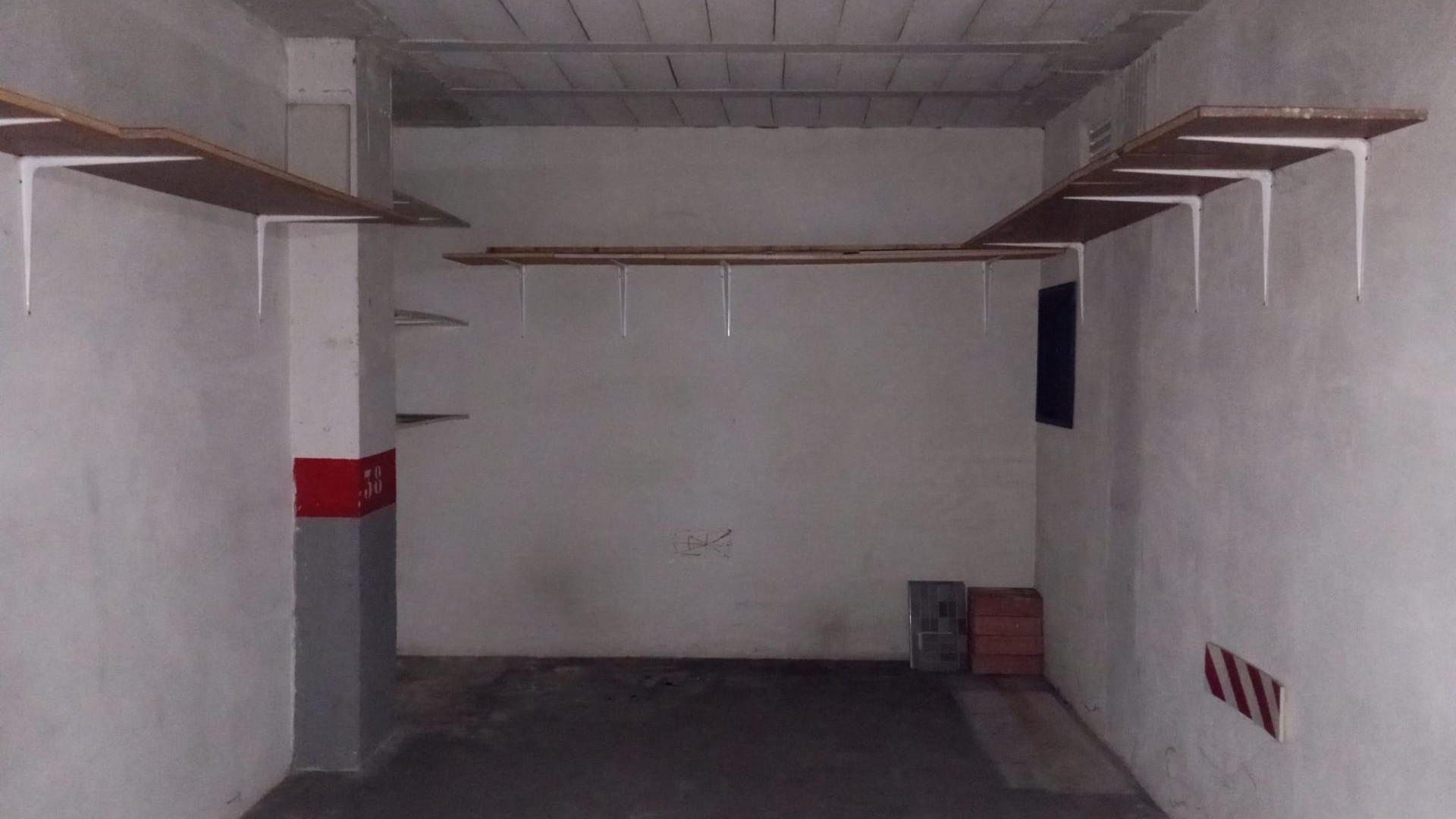 Videresalg - Garage -
Torrevieja - Estacion de autobuses