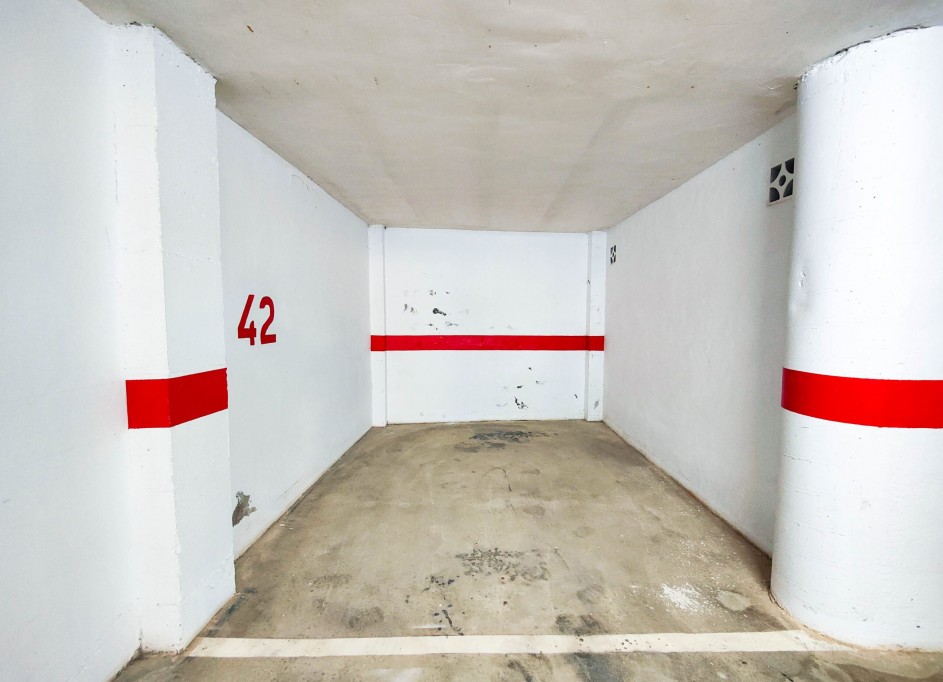 Videresalg - Garage -
Torrevieja - torrevieja