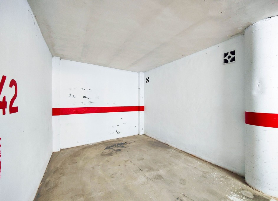 Videresalg - Garage -
Torrevieja - torrevieja