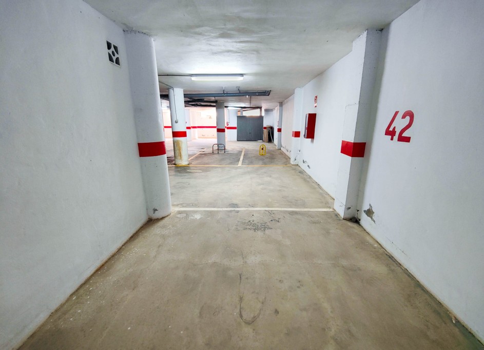 Videresalg - Garage -
Torrevieja - torrevieja