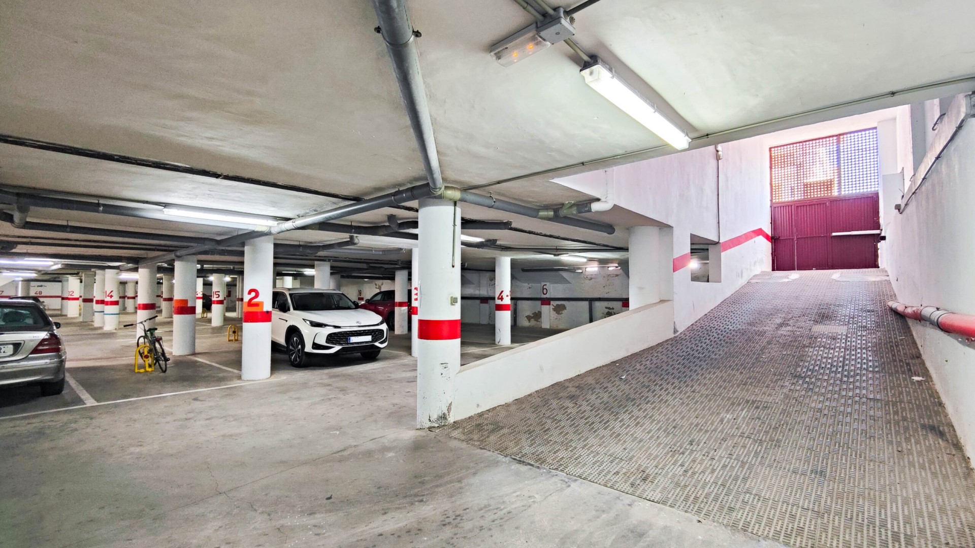 Videresalg - Garage -
Torrevieja - torrevieja