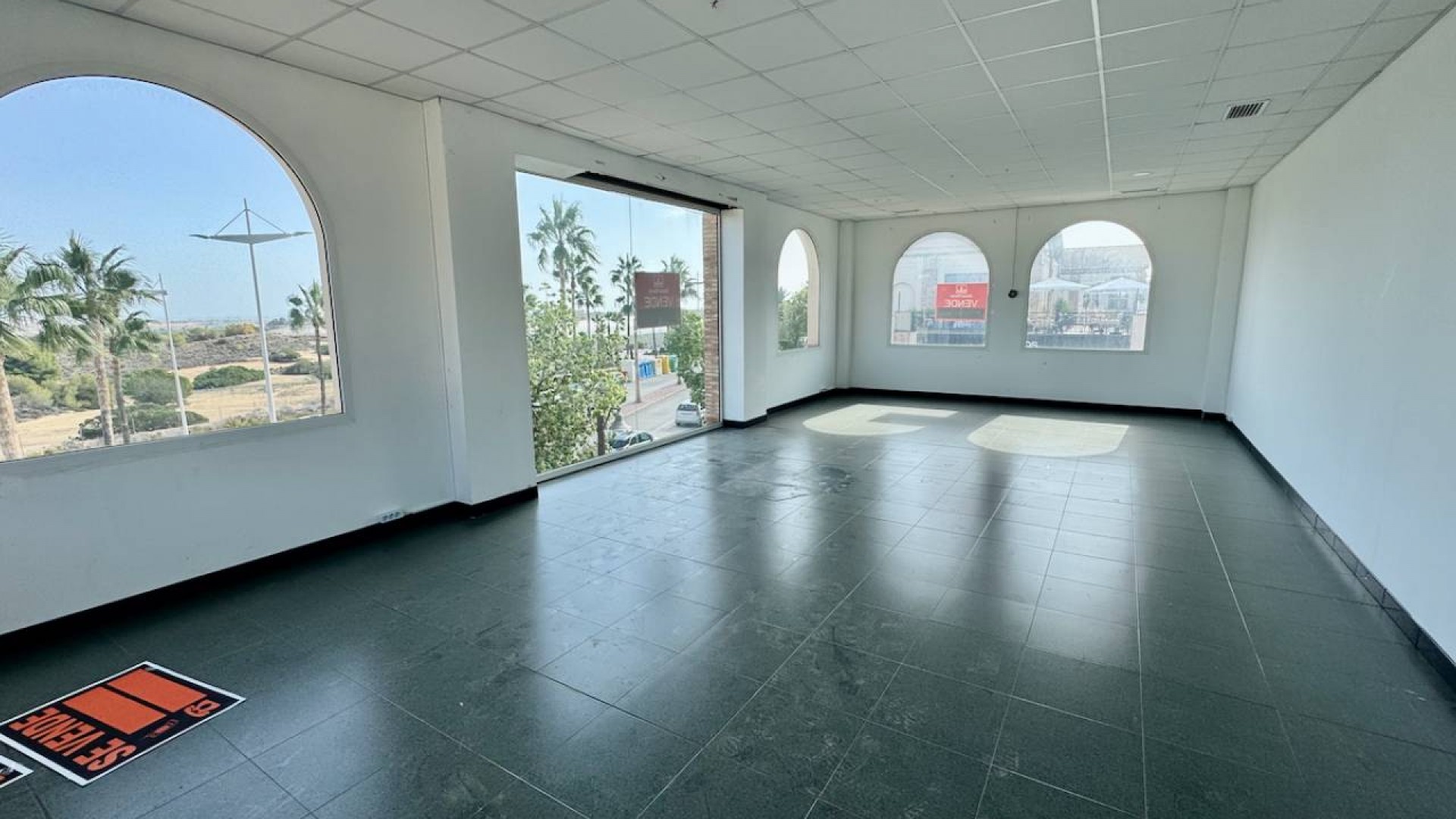 Videresalg - Kommerciel -
Algorfa - La Finca Golf Resort