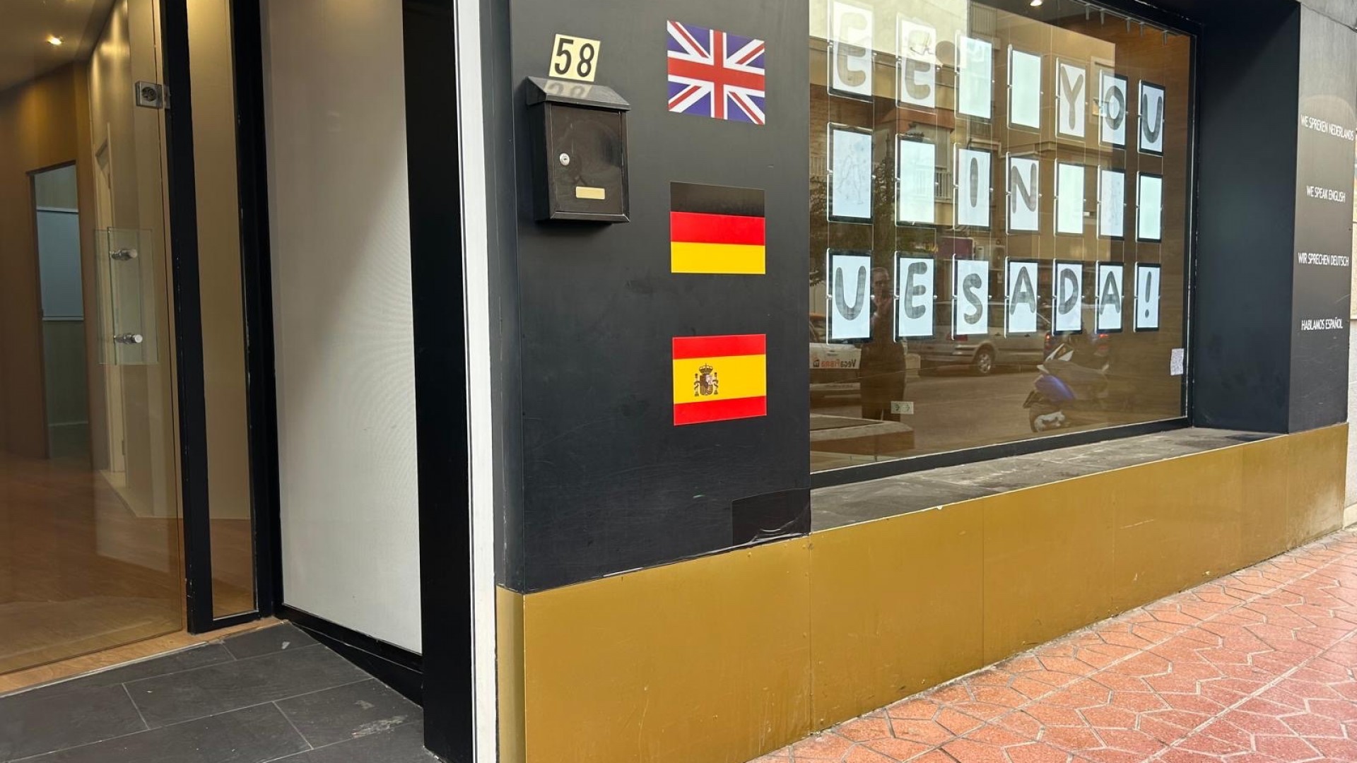 Videresalg - Kommerciel -
Guardamar del Segura - Guardamar Center