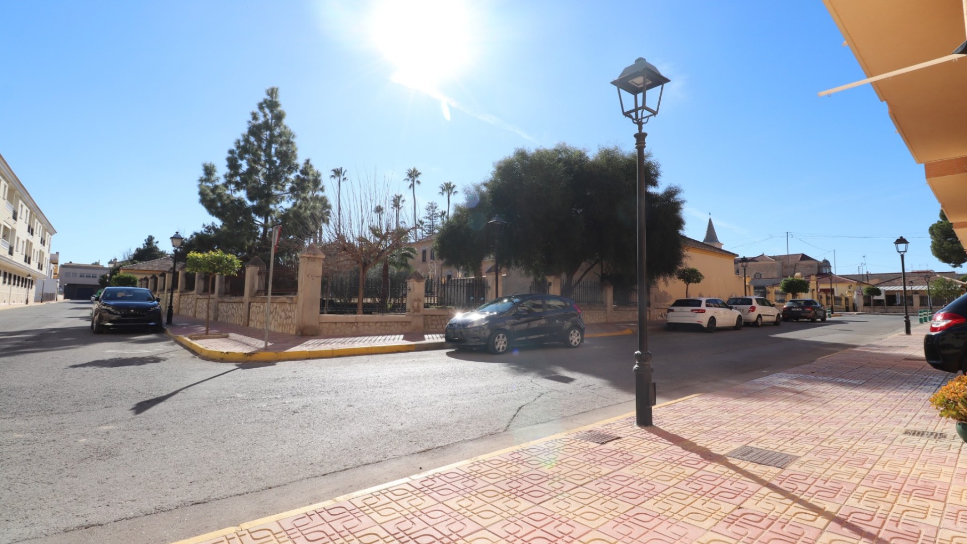 Videresalg - Kommerciel -
Jacarilla - Jacarilla - Town