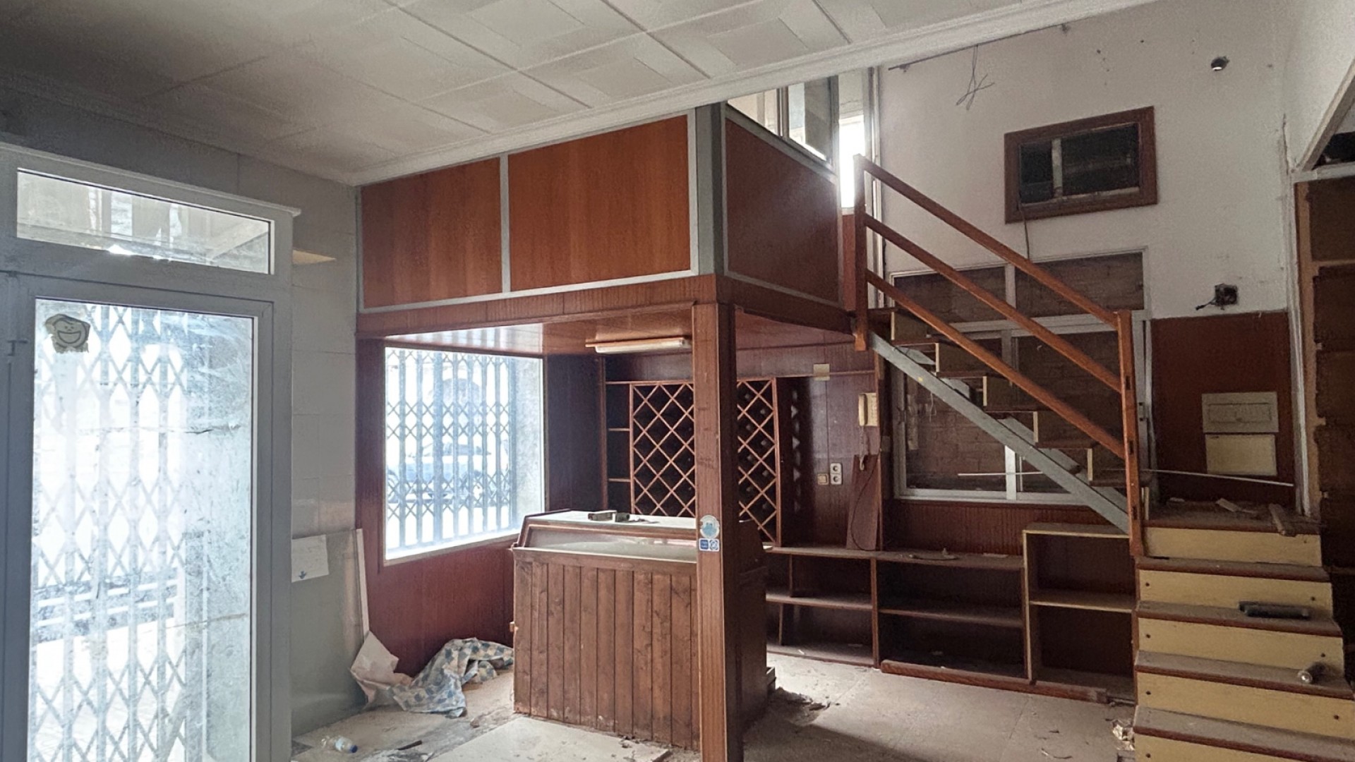 Videresalg - Kommerciel -
Jacarilla