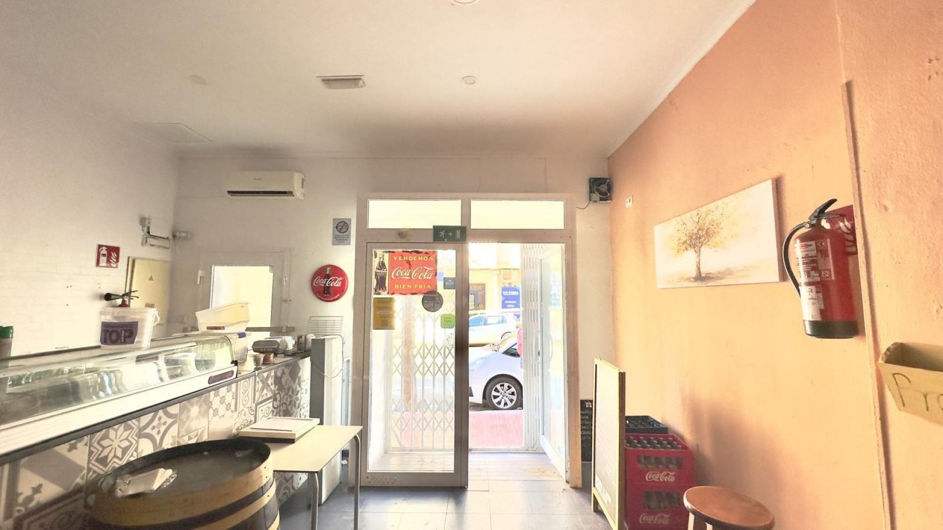 Videresalg - Kommerciel -
Torrevieja - torrevieja