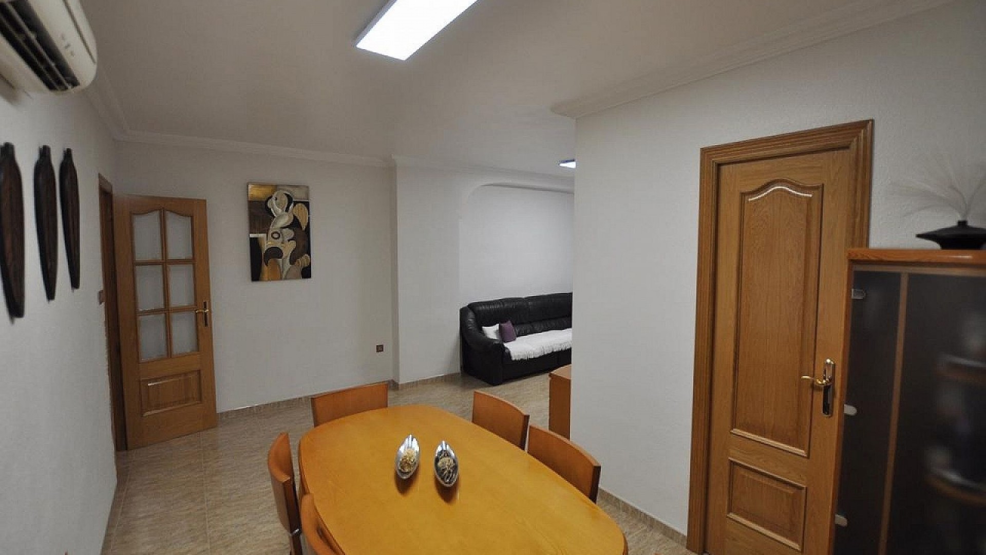 Videresalg - Kommerciel -
Villena