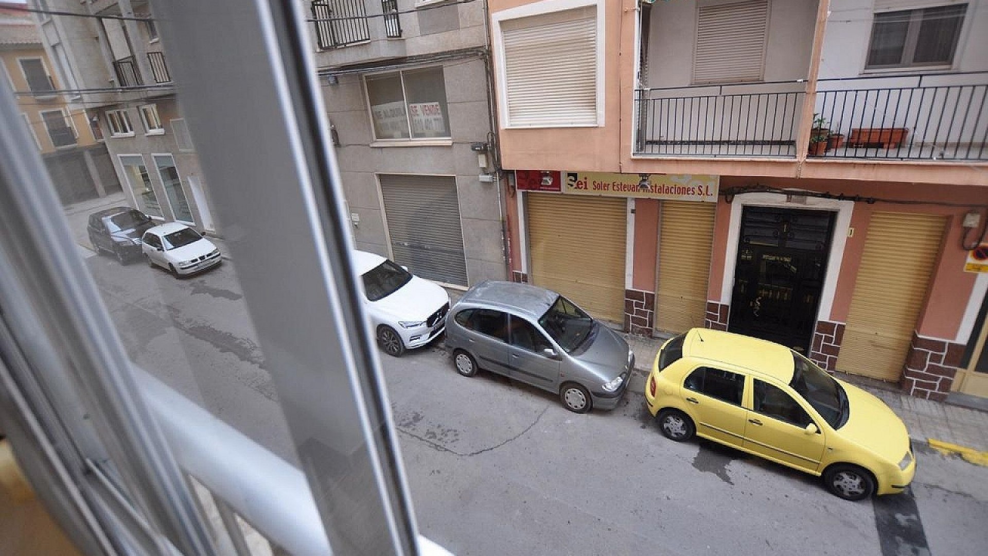 Videresalg - Kommerciel -
Villena