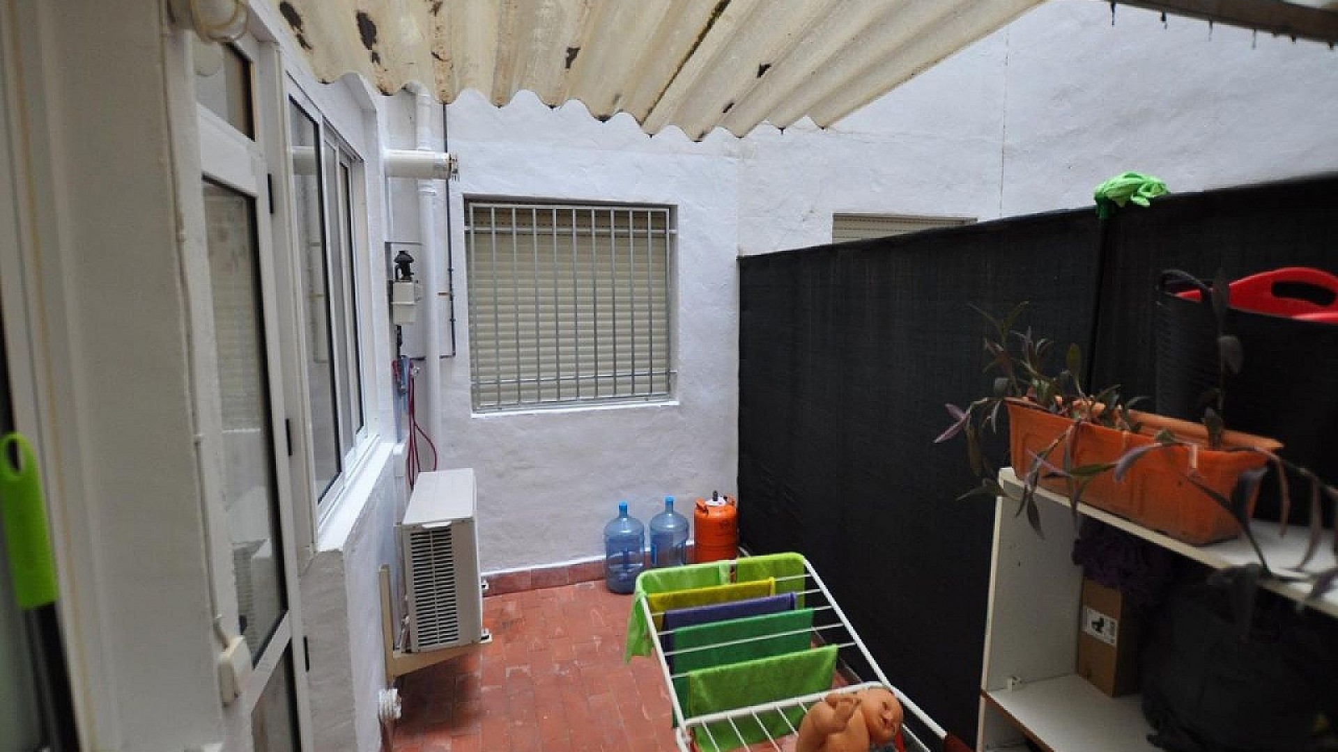 Videresalg - Kommerciel -
Villena