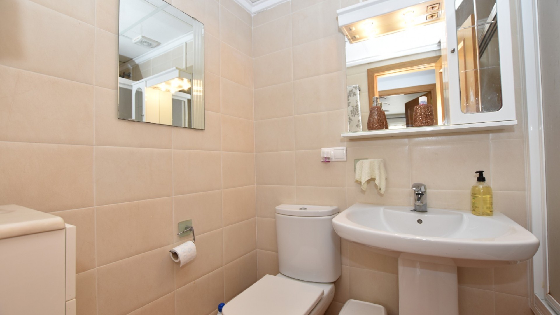 Videresalg - Lejlighed lejlighed -
Algorfa