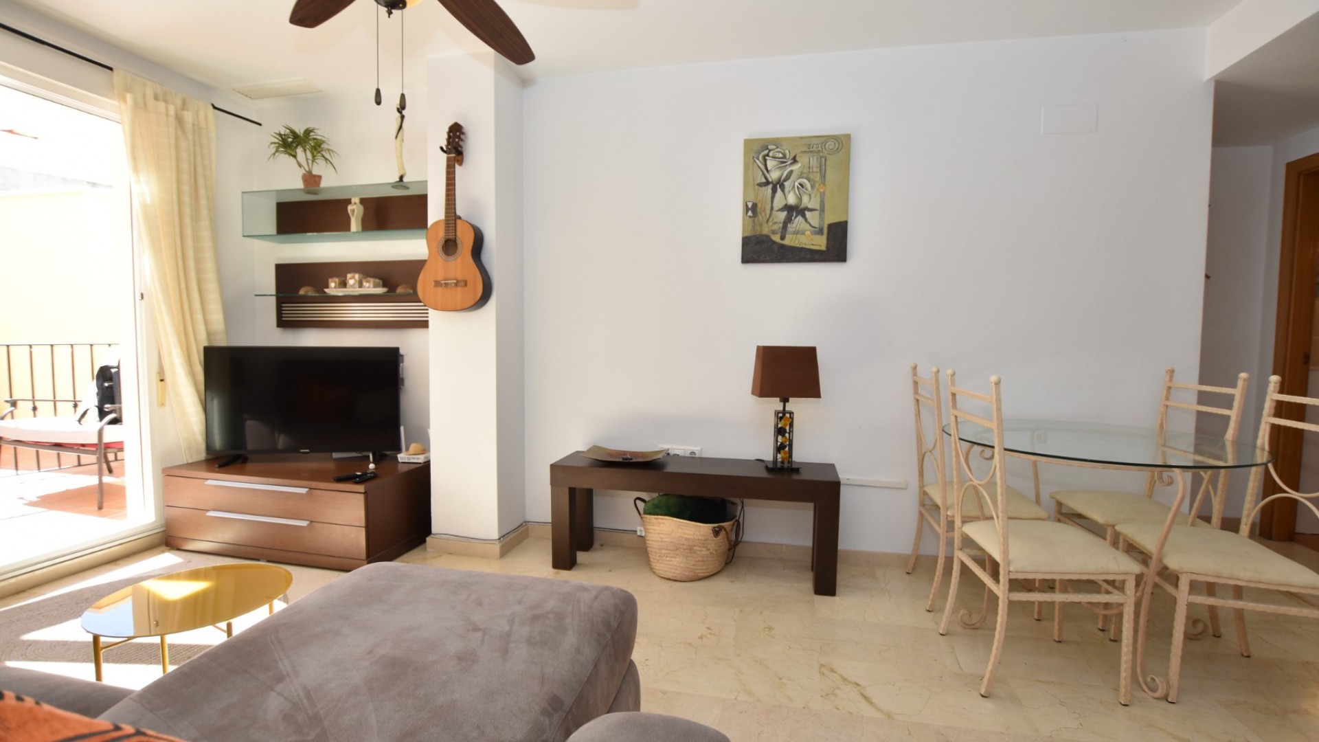 Videresalg - Lejlighed lejlighed -
Algorfa