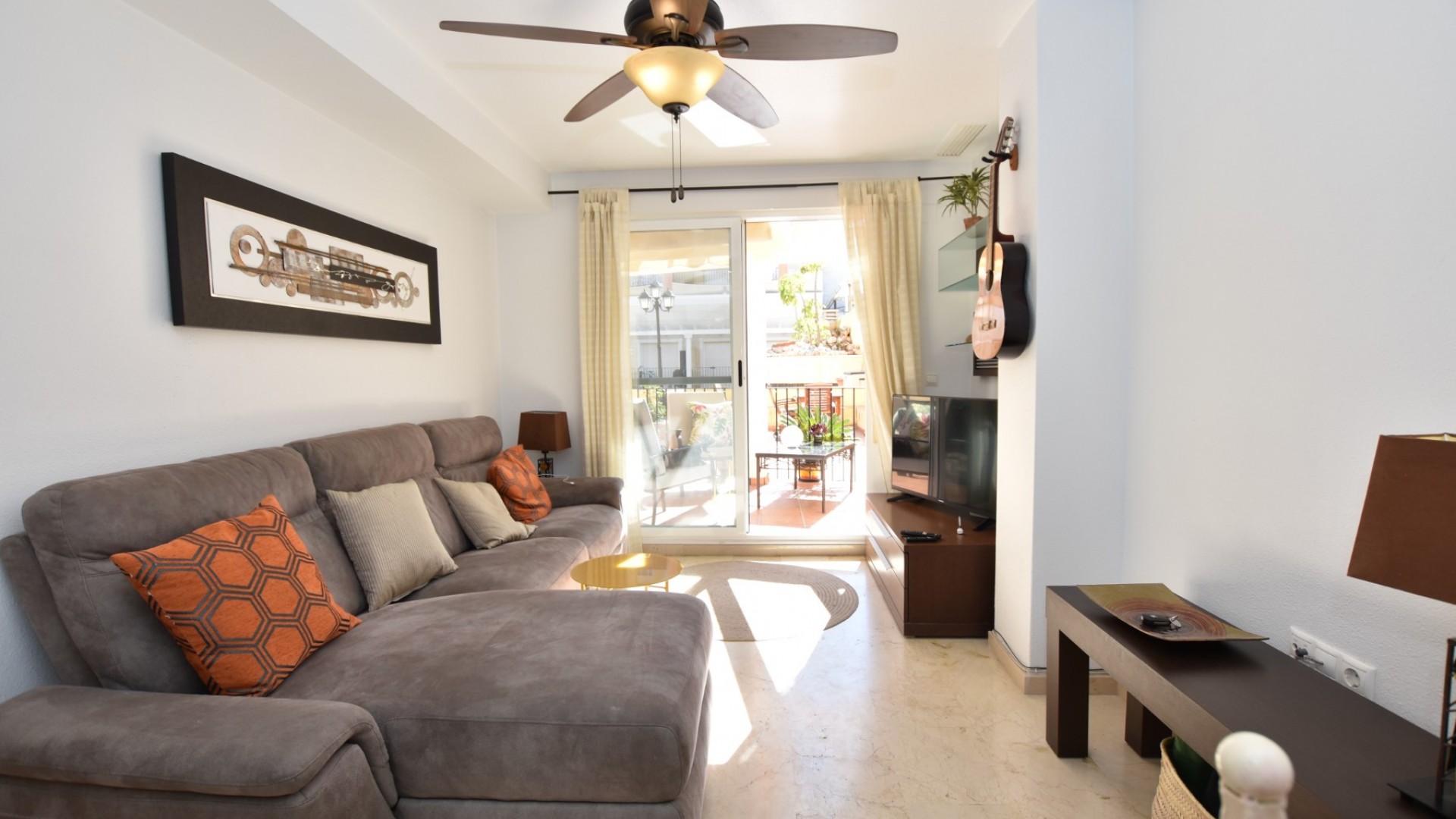 Videresalg - Lejlighed lejlighed -
Algorfa