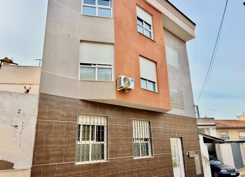 Videresalg - Lejlighed lejlighed -
Benijofar