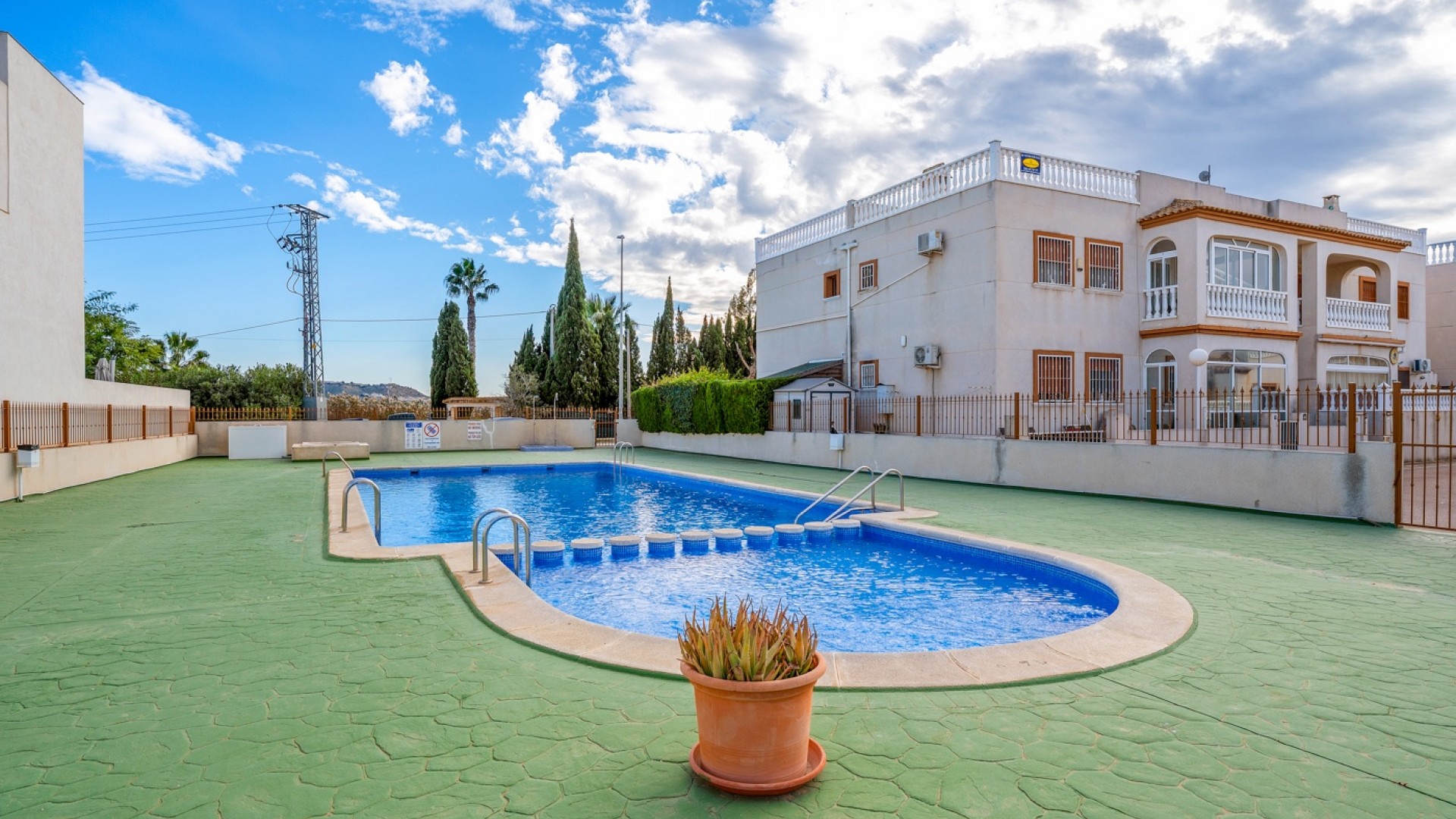 Videresalg - Lejlighed lejlighed -
Daya Vieja