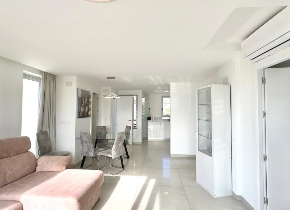 Videresalg - Lejlighed lejlighed -
Finestrat