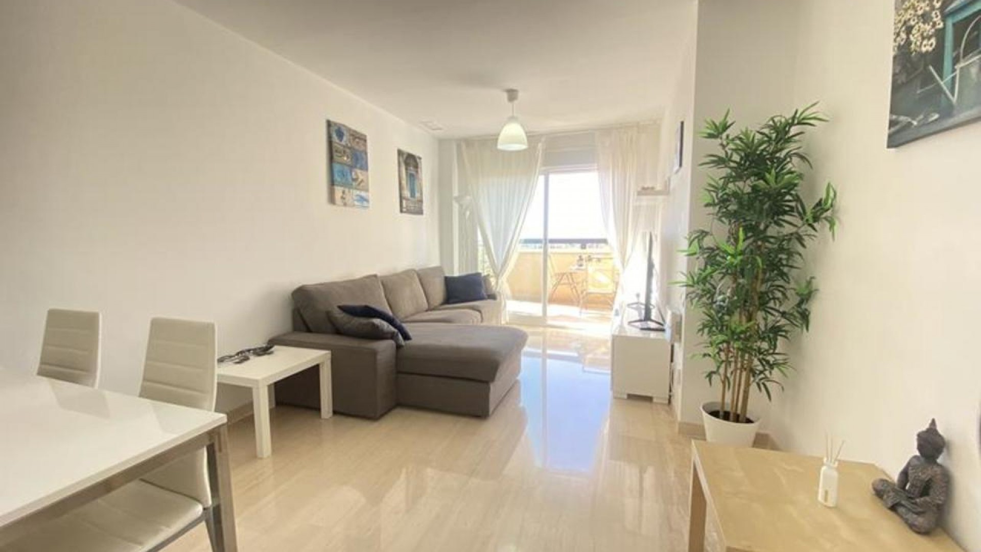 Videresalg - Lejlighed lejlighed -
La Tercia